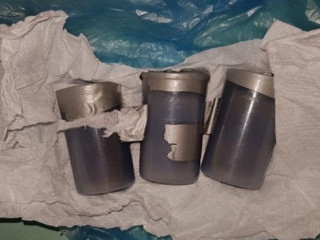 މަސްތުވާތަކެތި ކަމަށް ޝައްކު ކުރެވޭ އެއްޗެއް އަލާފައި ހުރި ފުޅިތަކެއް