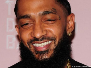 ނިޕްސީ ހަސްލް މަރާލި މައްސަލަ: ގޭންގް ކަމެއްތަ؟ ނޫނީ، އެމެރިކާގެ ސަރުކާރުގެ އަތެއް ވޭތަ؟