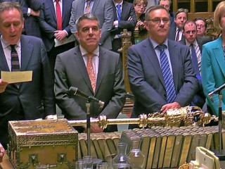 ބްރެކްސިޓް: ފަސްކޮށްދިނުމަށް އެދުމަށް އެއް ވޯޓުގެ ތަފާތުން ފާސްކޮށްފި