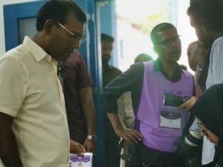 ރައީސް ނަޝީދު ވޯޓުލައްވަނީ