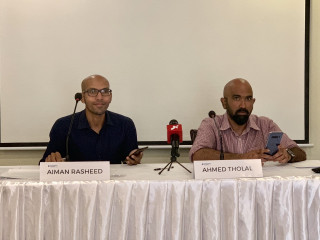 ޓްރާންސްޕޭރެންސީން ބޭއްވި ނޫސްވެރިންގެ ބައްދަލުވުމުގެ ތެރެއިން