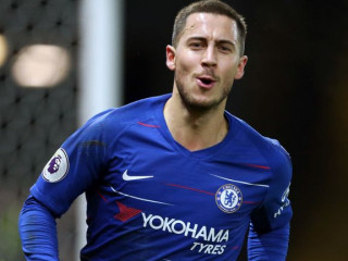 ޗެލްސީއަށް ކުޅެމުން އަންނަ އެޑެން ހަޒާޑް