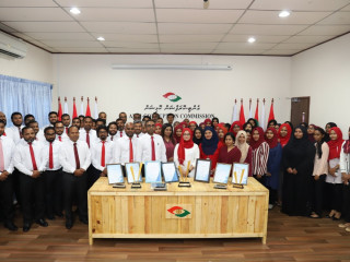 އޭސީސީގެ މުވައްޒަފުންތަކެއް