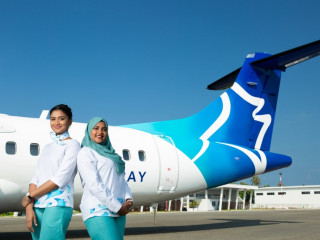 މަންތާ އެއާލައިންގެ ފްލައިޓެއް: ކްރޫންތަކެއް ހުއްޓިލައިގެން