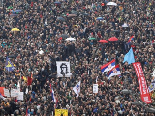 ސަރބިއާގައި ކުރިއަށްދާ މުޒާހަރާއެއް