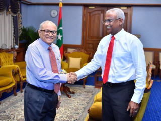 ރައީސުލްޖުމްހޫރިއްޔާ އިބްރާހިމް މުހައްމަދު ސޯލިހު އަދި ކުރީގެ ރައީސް މައުމޫން އަބްދުލްގައްޔޫމް