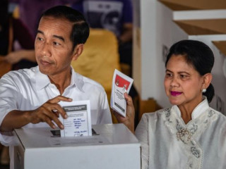 ބީބީސީން ނެގި ޕޯލެއްގައި ދައްކާގޮތުން ވިދޯދޯ އުޅުއްވަނީ 54 އިންސައްތައާއެކު ކުރީގައި