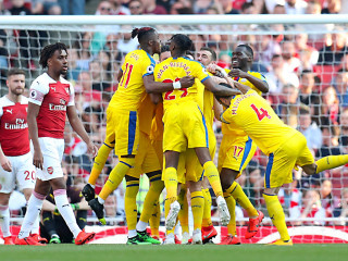 ކްރިސްޓަލް ޕެލަސްއާއި އާސެނަލް ވާދަކުރި މެޗުގެ ތެރެއިން