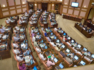 ދުވަހަކުވެސް ތިޔަ އިއްޒަތްތެރި މެމްބަރުންގެ ހިތެއް ނުފުރޭނެ!