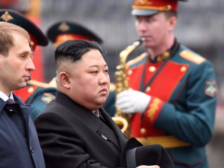 ކިމް ރަޝިއާއަށް ވަޑައިގެންފައިވަނީ ބުދަދުވަހު