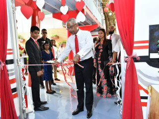 President joins Iskandhar School anniversary celebrations
