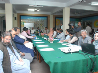 ދިވެހިބަހާއި އުރުދޫބަސް ކުރިއެރުވުމާ މެދު ބޭއްވި މަޝްވަރާ ބައްދަލުވުން