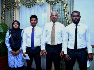 ވޭމަންޑޫ ކައުންސިލްގެ މެންބަރުންނާ ރައީސް ބައްދަލުކުރެއްވުން