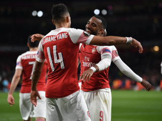 އާސެނަލް ކުޅުންތެރިން އުފާފާޅުކުރަނީ