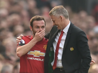 ހުއާން މަޓާ (ވ) އަދި ސޯލްޝެއާ (ކ)