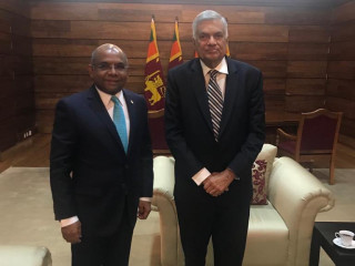 Foreign Minister Abdulla Shahid with Sri Lankan Prime Minister Ranil Wickremesinghe