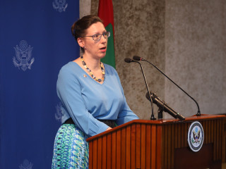 ރާއްޖެއާ އެމެރިކާގެ ގުޅުން ދުވަހަކުވެސް ނުވާވަރަށް ބަދަހިވެއްޖެ: އެލެއިނާ ޓެޕްލިޒް