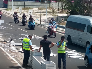 އެކްސިޑެންޓެއް ހިނގި ސަރަޙައްދެއްގައި ފުލުހުން ހަރަކާތްތެރި ވަނީ