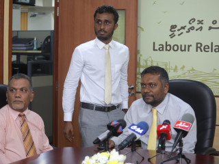 އިކޮނޮމިކް މިނިސްޓަރ ފައްޔާޒް އިސްމާއިލް. ބިދޭސީންނަށް ޚާއްސަކޮށްގެން