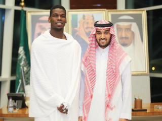 ޕައުލް ޕޮގްބާ (ވ)