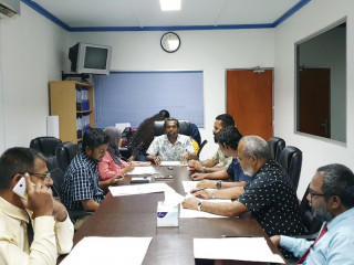 މަގުމަތީގައި ސިނގިރޭޓް ބުއިން މަނާކުރަން ނިންމި ބައްދަލުވުމުގެ ރިޔާސަތުގައި މައްޗަންގޮޅީ ދެކުނު ދާއިރާގެ ކައުންސިލަރު މުހައްމަދު ރަޝީދު (ބޯދިގު)