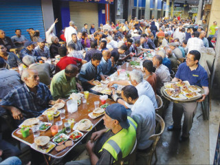 ދުނިޔޭގެ އެންމެ ބޮޑު ރޯދަވިއްލުން ބޭއްވުމަށް މިސްރުން ތައްޔާރުވަނީ!