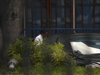 މިއަދުގެ ޝަރީއަތުގެ މަޖިލީހަށް ފަހު ރައީސް ޔާމީން ކާރު ކޮޅަށް އަރާވަޑައިގަންނަވަނީ