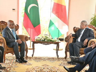 Minister of Foreign Affairs, Abdulla Shahid paid a courtesy call on the President of Seychelles Wavel Ramkalawan