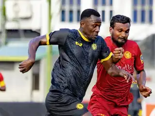 ފަހު ވަގުތު ބުރުން ވިކްޓަރީއާ އެއްވަރު ކޮށްފި