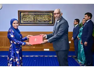 ކިންގްޑަމް އޮފް ބެލްޖިއަމަށާއި، ޔޫރަޕިއަން ޔޫނިއަނަށް ދިވެހިރާއްޖެއިން ކަނޑައަޅާފައި ހުންނަވާ ސަފީރުކަމުގެ މަޤާމަށް އަލްއުސްތާޛާ ފާޠިމަތު ދިޔާނާ ޢައްޔަންކުރައްވައިފި