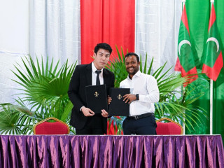 The Government contracts the Thinadhoo International Airport Development Project