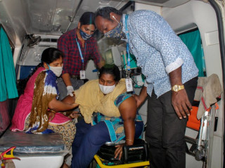 އިންޑިއާއިން ފެނުނު ގޮތް ނޭނގޭ ބަލި ޖެހިގެން ހޮސްޕިޓަލަށް ގެންދެވުނު މީހެއް