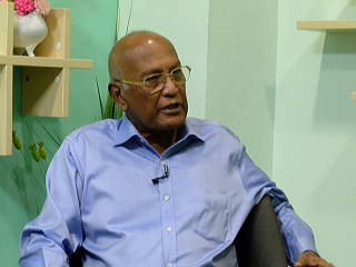 ރާއްޖެޓީވީގެ \"ފަށާއިރު\" ޕްރޮގްރާމްގައި މިނިސްޓަރު އަހުމަދު ނަސީމް (ފައިލް ފޮޓޯ)