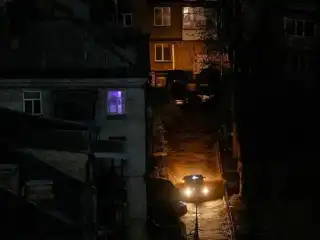 ރަޝިޔާގެ ހަމަލާ ތަކުގެ ސަބަބުން ޔުކްރެއިންގެ 2600 އަށް ވުރެ ގިނަ އިމާރާތަކަށް ހޫނު ކުރެވޭނެ ގޮތެއް ނެތިފައި 