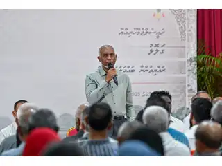  ބުރާސްފަތި ދުވަހުގެ ރޭ ހުޅުމާލެ ފޭސް 2 ގެ ރައްޔިތުންނާ ރައީސް ބައްދަލުކުރައްވަނީ 