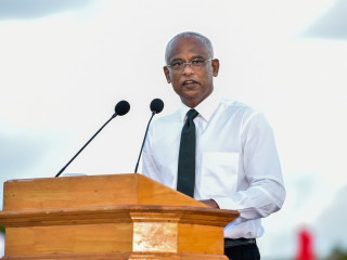 ހައްދުންމަތީގެ ދެ ރަށަކަށް ކުރެއްވި ދަތުރުފުޅުގެ ތެރެއިން ގަމަށް ވަޑައިގަންނަވާ ރައީސް ވާހަކަފުޅުދައްކަވަނީ