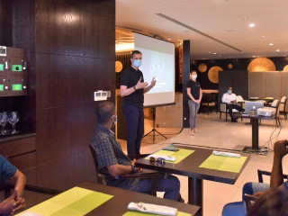 ވިކްޓަ ކަސާއީ ދިވެހި ރެފްރީންނަށް ނަގައިދިން ހާއްސަ ސެޝަނުގެ ތެރެއިން