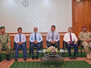 The Vice President meets foreign cadets participating in the National Cadet Camp