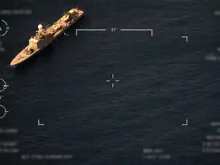 ދިވެހިރާއްޖޭގެ ދެކުނުގެ ޚާއްޞަ އިޤްތިސާދީ ސަރަހައްދު ބެލެހެއްޓުމަށް ޓަކައި، އެމްއެންޑީއެފް ކޯސްޓްގާޑް ޝިޕް ދަރުމަވަންތައާއި އެމްއެންޑީއެފް އެއަރ ކޯރގެ ޑްރޯން ބޭނުންކޮށްގެން، ޚާއްޞަ ސަރވައިލަންސް އޮޕަރޭޝަނެއް ވަނީ ފަށާފައި.