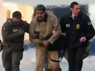 މެންހަޓަންގެ ކޯޓަށް ހާޒިރު ކުރަން ނިކޮލަސް މަދޫރޯ ނިއުޔޯކް ސިޓީއަށް ހެލިކޮޕްޓަރުގައި ގެންނަނީ 