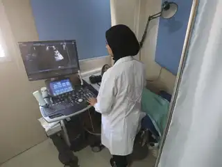 މާބަނޑު ދުވަސްވަރު ޕެރަސެޓަމޯލް ބޭނުން ކުރުމަކީ ރައްކާތެރި ކަމެއް ކަމަށާއި، އެއާ އެކު އޯޓިޒަމް އާ ގުޅުވާ ޓްރަމްޕް ކުރެއްވި ތުހުމަތުތައް އައު ދިރާސާއަކުން ދޮގުކޮށްފި 