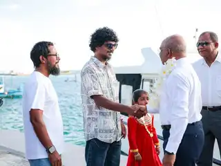 Shahid has been accorded a warm welcome upon his arrival in K. Guraidhoo.