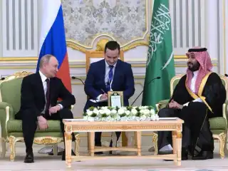 އީރާނުގެ ހަނގުރާމައާ ގުޅޭ ގޮތުން ޕުޓިން އާއި ވަލީ އަހުދު މުޙައްމަދު މަޝްވަރާ ކުރައްވައިފި