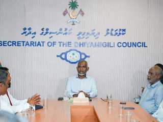 The president met island council and WDC members of Dhiyamigili on Tuesday