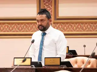 ދިވެހިރާއްޖެއަކީ މުޖާހިދުން އުފަންވެފައިވާ ގައުމެއް ކަމަށާއި، މި ގައުމުގައި ޔަހޫދީން ވަޒަންވެރި ވެދާނެތީ އެކަމާ ބިރުގަންނަން ނުޖެހޭ ކަމަށް މެންބަރު އަސްލަމް ވިދާޅުވެއްޖެ
