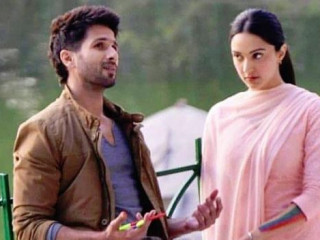 ޝާހިދު ކަޕޫރާއި ކިއާރާ އަދުވާނީ