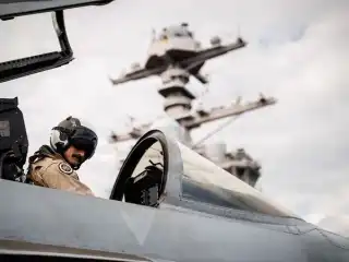 އީރާނުގެ ސިފައިންގެ ބޭސްތަކާއި، މިސައިލް މަރުކަޒު ތަކެއް ހަލާކު ކޮށްލާފައިވާ ކަމަށް އެމެރިކާ އިން ބުނެފި 