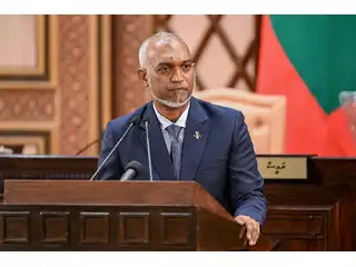 މާލޭގެ އަތޮޅު ފިހާރަތަކުގެ ބޭރު ފާރު ދިގު މުއްދަތަށް ރައްކާތެރިކޮށް އެ ސަރަހައްދު ޒަމާނީ ކޮމާޝަލް ފްރަންޓެއްގެ ގޮތުގައި ތަރައްގީކުރުމަށް އިންވެސްޓްކުރުމުގެ ފުރުސަތު މިއަހަރުގެ މެދުތެރޭގައި ހުޅުވާލަނީ
