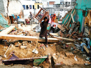 ބިން ހެލުމުގެ އަސަރު އިންޑިއާއަށް ވެސް ވަނީ ކޮށްފައި