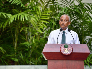 ލެބޯޓްރީގައި ކޮވިޑް-19 އަށް ޓެސްޓް ކުރަނީ